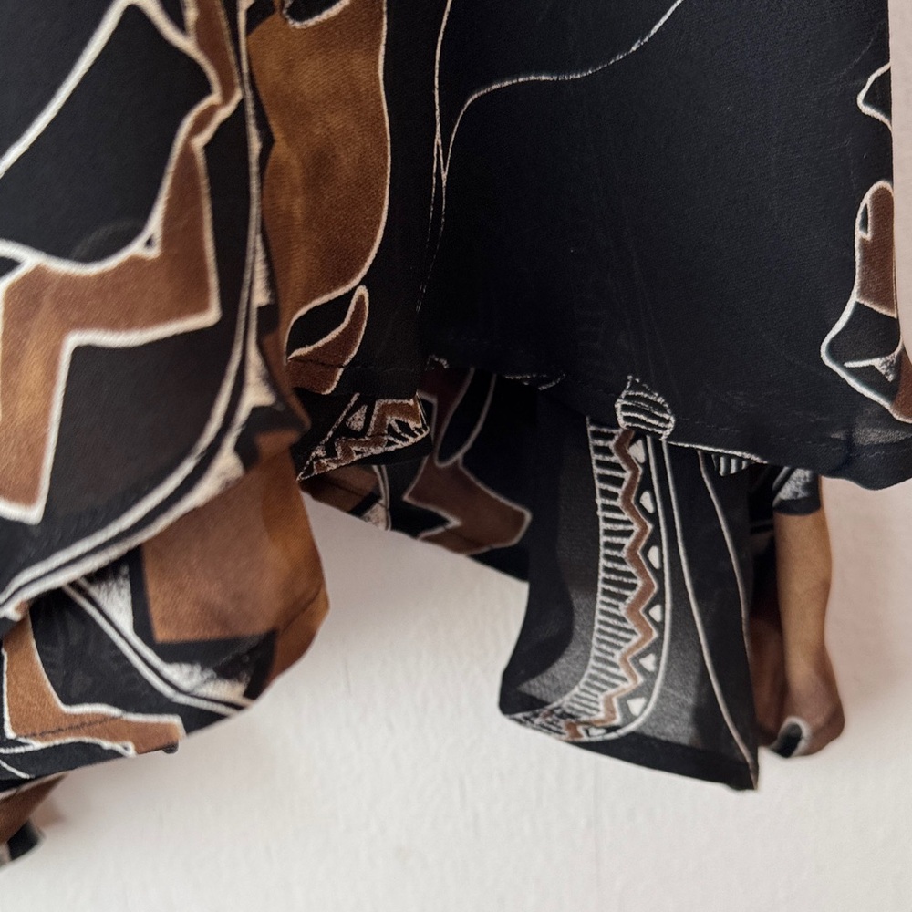 Chico's 100% Silk Flowing Midi Skirt in Black & Brown Floral Design. Medium - Picture 10 of 14